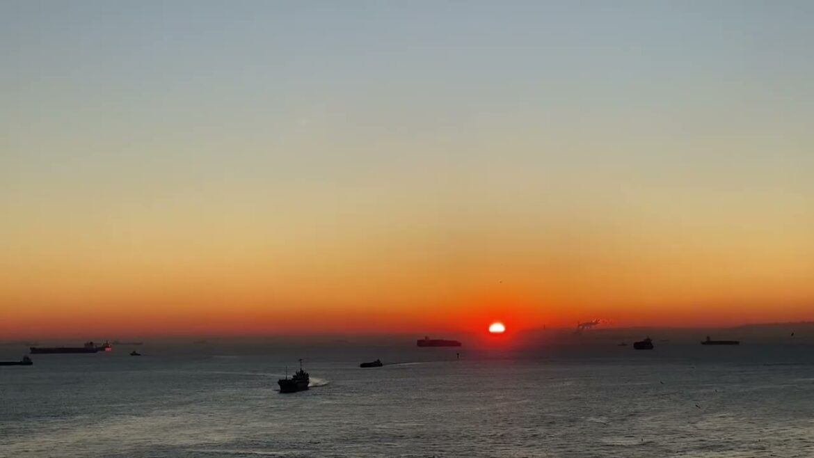 Sunrise At Yokohama | Japan