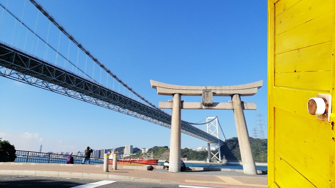 【4K Stroll】Kanmon Tunnel - Kanmon Strait - Japan / A Very Unique Undersea Pedestrian Tunnel