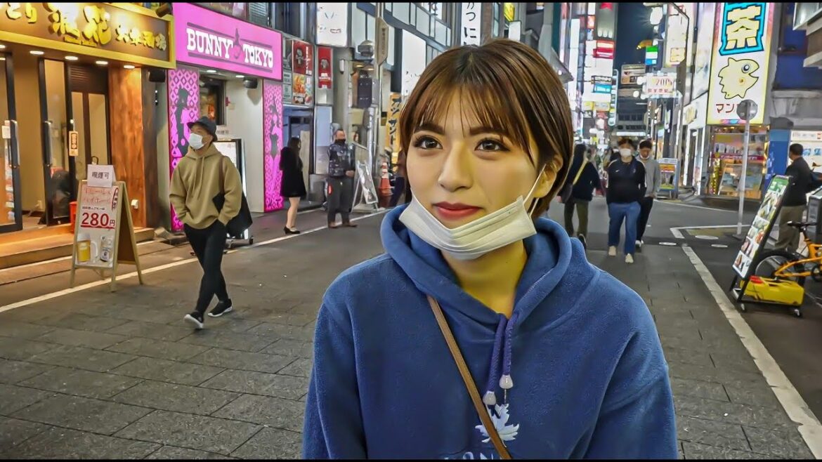 She Supports Me at Tokyo's Kabukicho | Adventure of Random people Ep3