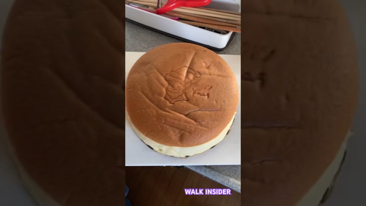 Soft cake in Osaka!!! Must try! #japan #osaka #japantravels #food #cake