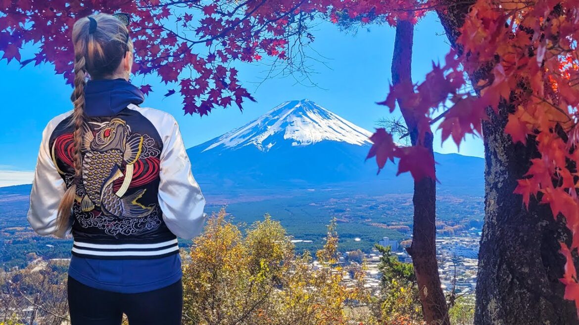 Mt Fuji in Autumn | Day Trip to Lake Kawaguchi