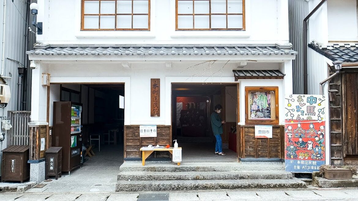 中馬のおひなさん in 足助 Hina Dolls of Chuma in Asuke 中馬のおひなさん in 足助 Hina Dolls of Chuma in Asuke