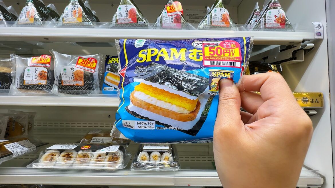 Trying 10 Convenience Food at FamilyMart Trying 10 Convenience Food at FamilyMart