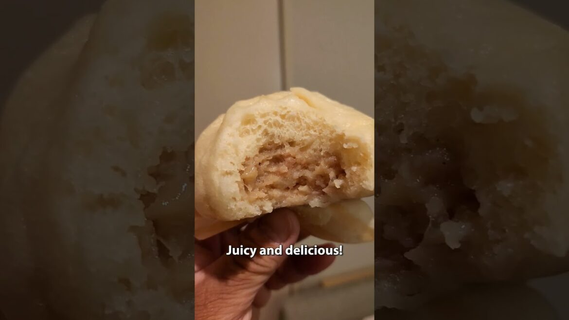 551 HORAI at NAMBA, OSAKA #travel #food  #osaka #japan #japanesefood