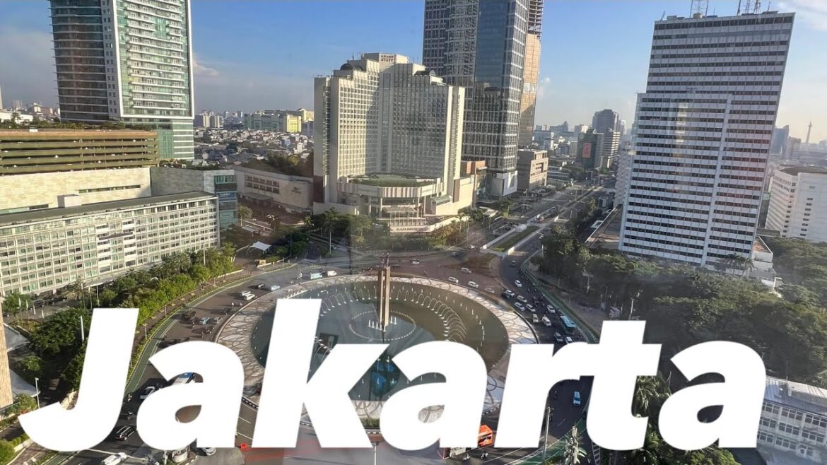 Jakarta: Walking Around Bundaran HI 2022