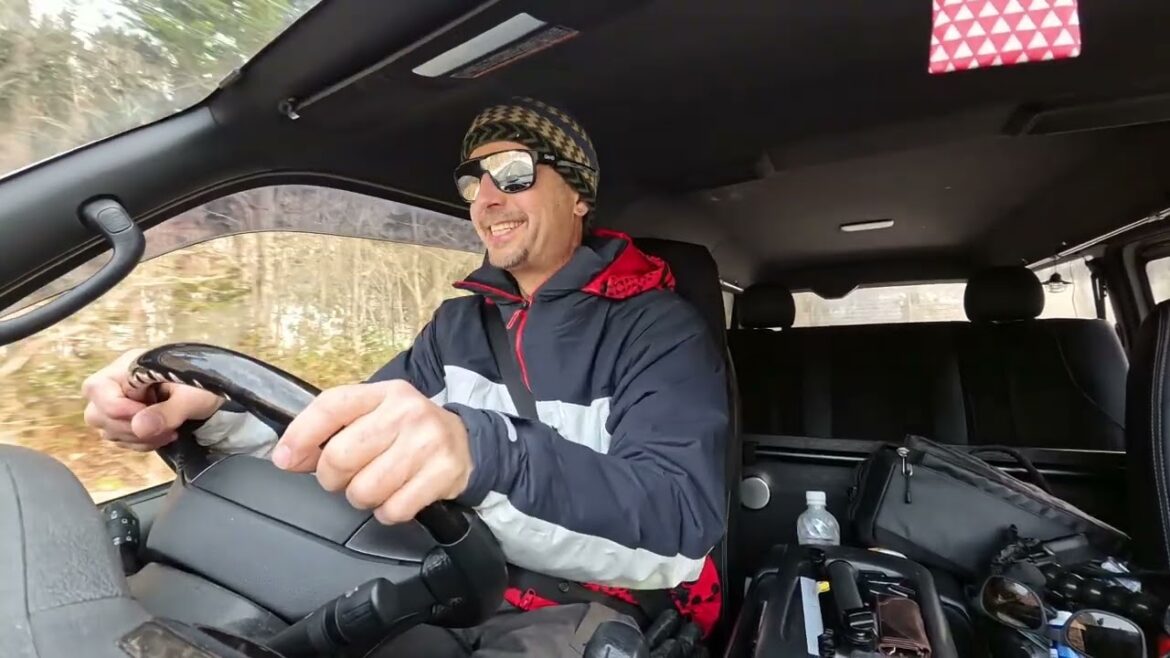 Carmentary 日本語 ポルテレポートと三菱トライトンの発表 Carmentary 日本語 ポルテレポートと三菱トライトンの発表