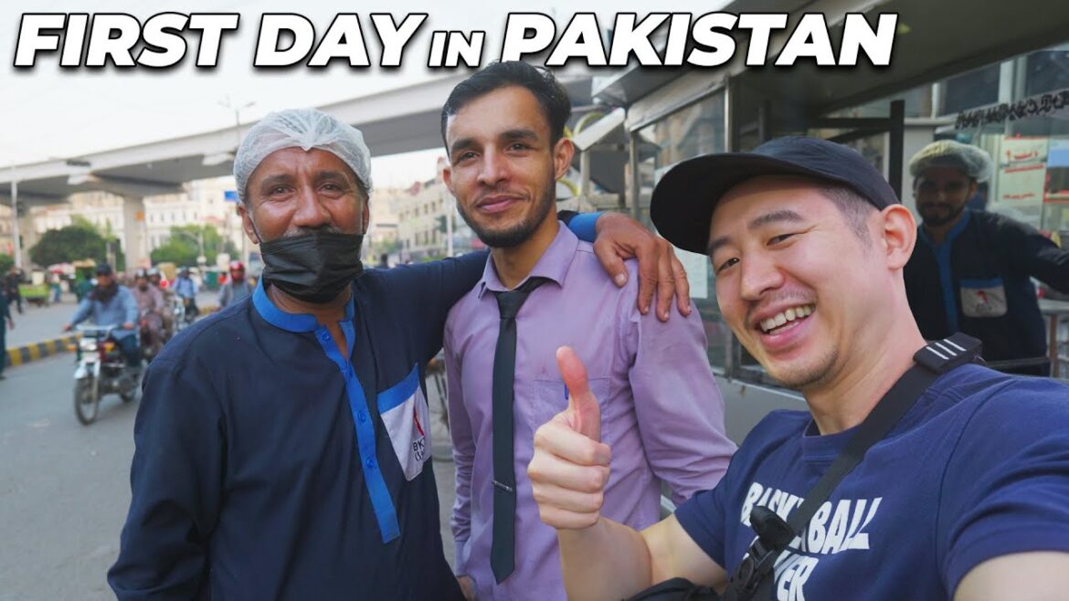 Pakistan Food Tour!! Japanese tries Pakistani Food for the First Time! Chicken Karachi!! 🇵🇰