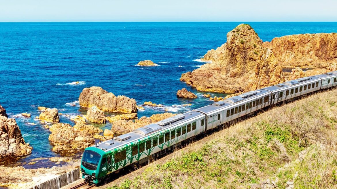 [字幕]夏の五能線「リゾートしらかみ」で日本海を眺める絶景鉄道旅 青森→秋田