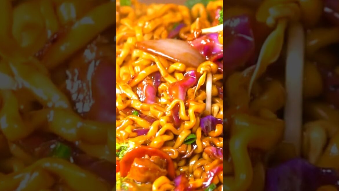 BEST Late Night Noodle Fix🍜Yummy Yakisoba From Japan🎌A Foodie MUST Watch | Cooking Street Food Video BEST Late Night Noodle Fix🍜Yummy Yakisoba From Japan🎌A Foodie MUST Watch | Cooking Street Food Video