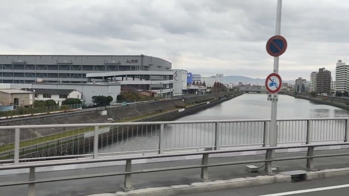 The OSAKA city of River, Osaka, Japan Tour #foryou #travel #food #satisfying #streetfood #rider The OSAKA city of River, Osaka, Japan Tour #foryou #travel #food #satisfying #streetfood #rider