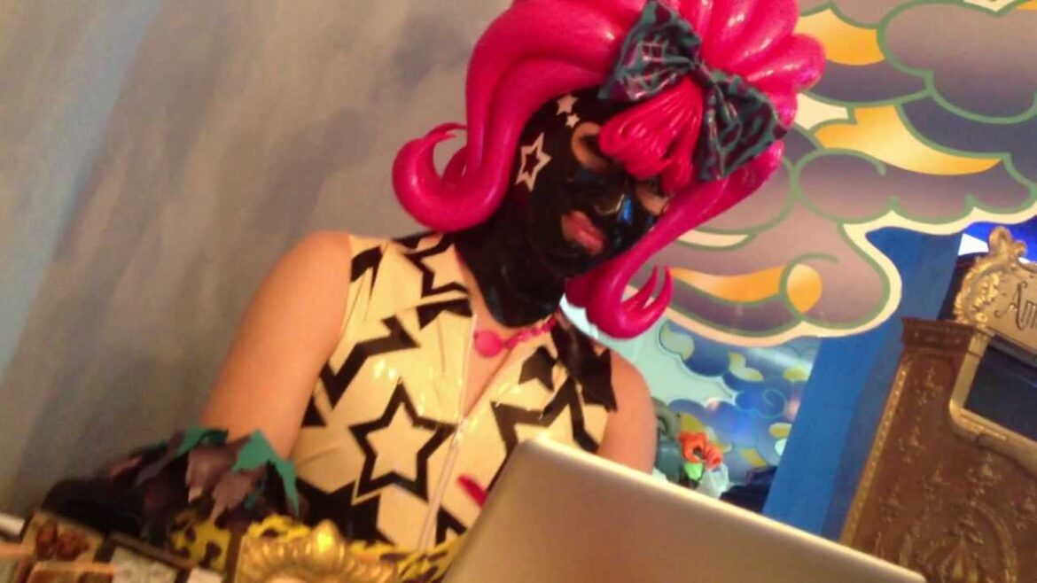 KURAGE LATEX FROM TOKYO :: A VIRTUAL VISIT OF THIS AMAZING STORE :: CATSUITS MASKS FANTASY FETISH KURAGE LATEX FROM TOKYO :: A VIRTUAL VISIT OF THIS AMAZING STORE :: CATSUITS MASKS FANTASY FETISH