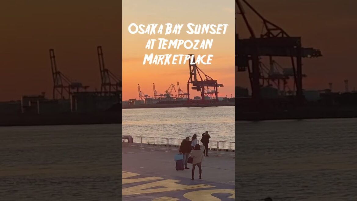 Beautiful Sunset Osaka Bay #japan | Tempozan Marketplace mall near Aquarium & Tempozan Ferris Wheel
