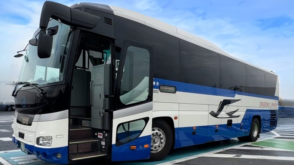 Osaka to Hiroshima Japan's Daytime Bus 🚌3-row seat with bathroom