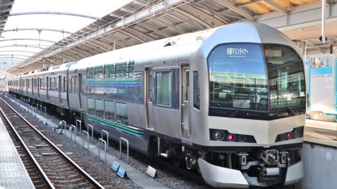Riding Double-decker train with a futuristic look | Rapid Marine Liner | Okayama to Takamatsu