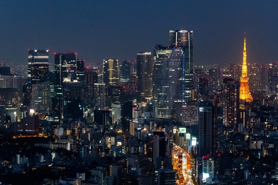 Tokyo Tower from atop Shibuya Sky
