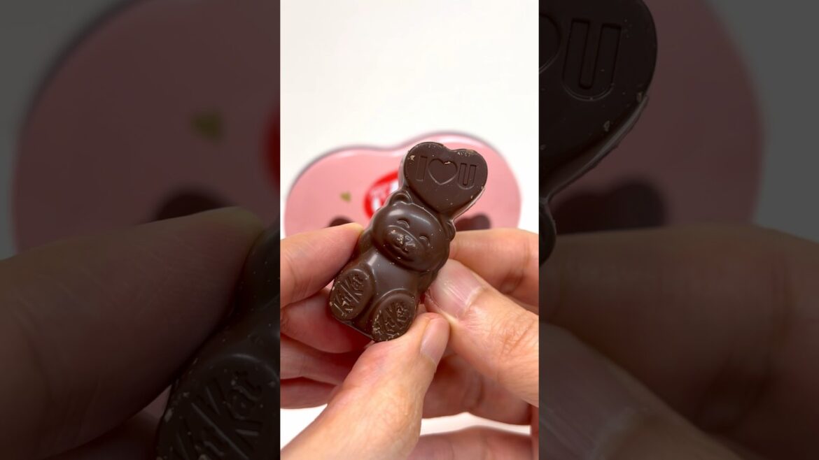 KitKat Heartful Bear #shorts