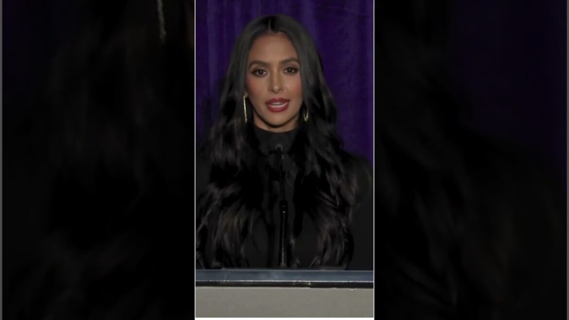 #kobebryant   #statue  #unveiling #ceremony at #LA #youtubeshorts #superbowl  #lakers #mamba #kobe