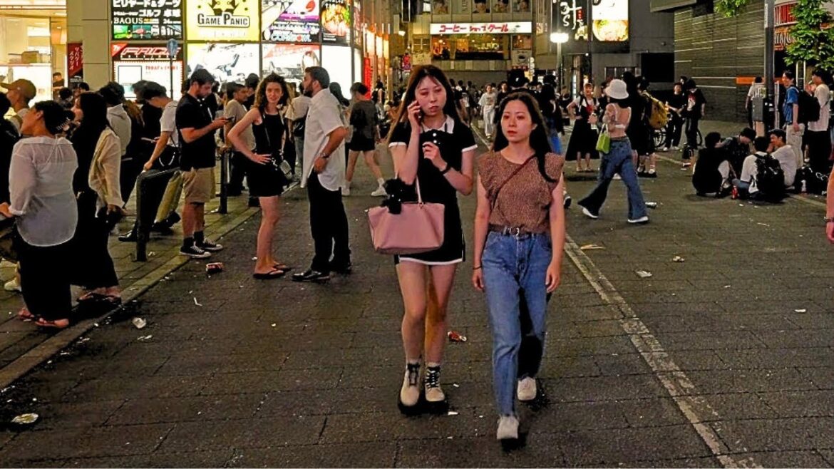 Tokyo's Tempting Town At midnight Goes really Crazy