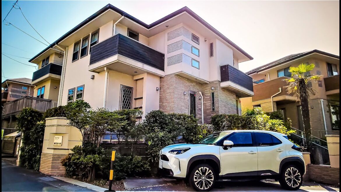 Japanese Unique Seaside Houses In Rural Area