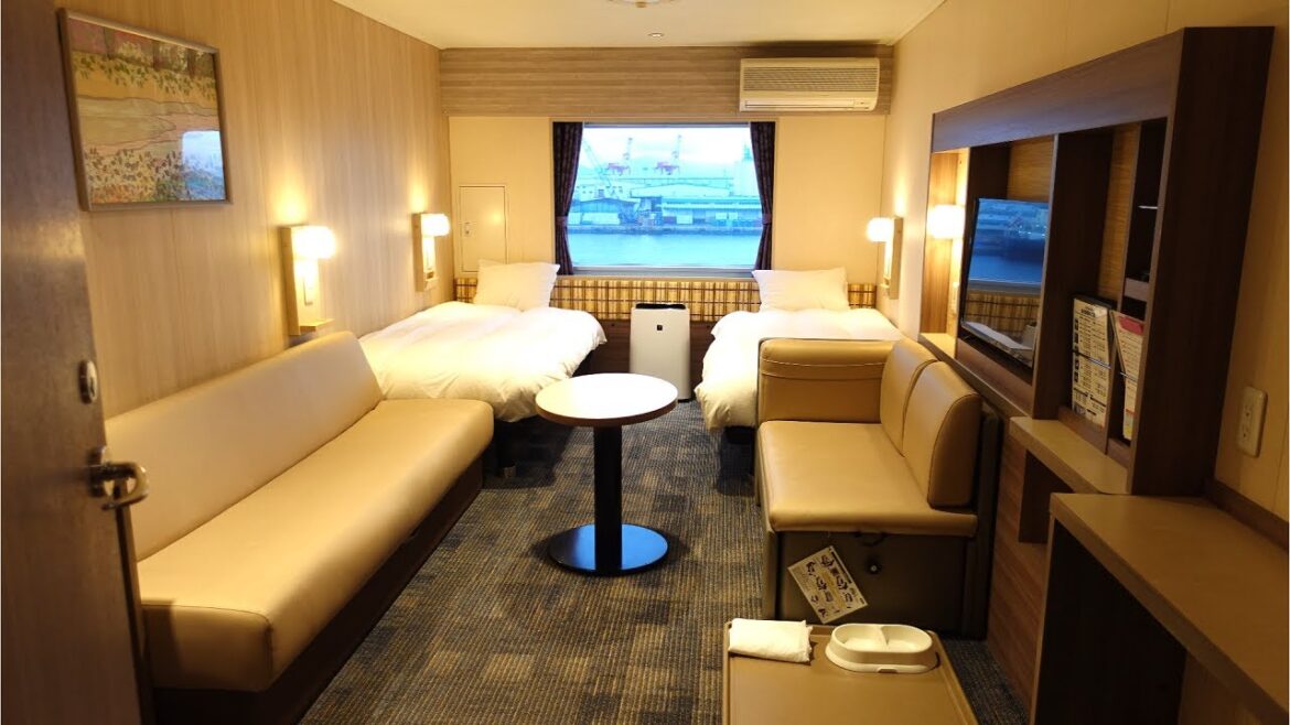 日本の夜行フェリー旅!15時間の船旅をデラックスルームで優雅に過ごす!さんふらわあ薩摩(大阪ー鹿児島) 日本の夜行フェリー旅!15時間の船旅をデラックスルームで優雅に過ごす!さんふらわあ薩摩(大阪ー鹿児島)