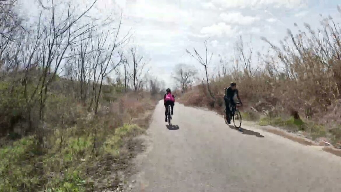 Nature scenes - relaxing riverside cycle in Osaka Japan.- 4K Japan travel video -