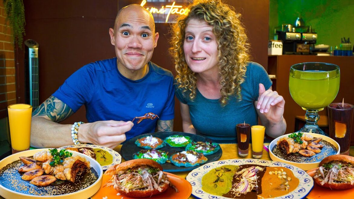 CRISPY PORK BELLY MOLE IN PUEBLA MEXICO 🇲🇽 Puebla’s Must Try Mexican Street Food + Mexico Food Tour