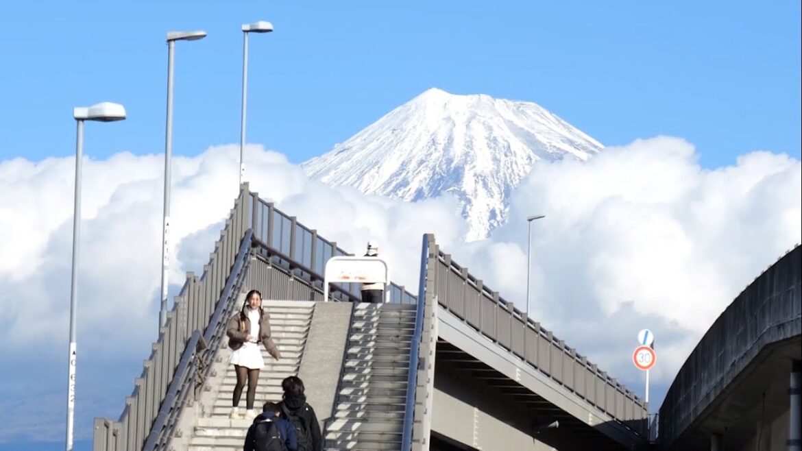 Mount Fuji Japan - Amazing Facts of Sacred Peak Fujisan | Incredible World