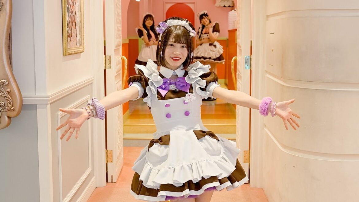 Visiting a Japanese Maid Cafe to Meet a Famous Maid💜 | @Home Cafe AKIHABARA | Chimu Visiting a Japanese Maid Cafe to Meet a Famous Maid💜 | @Home Cafe AKIHABARA | Chimu