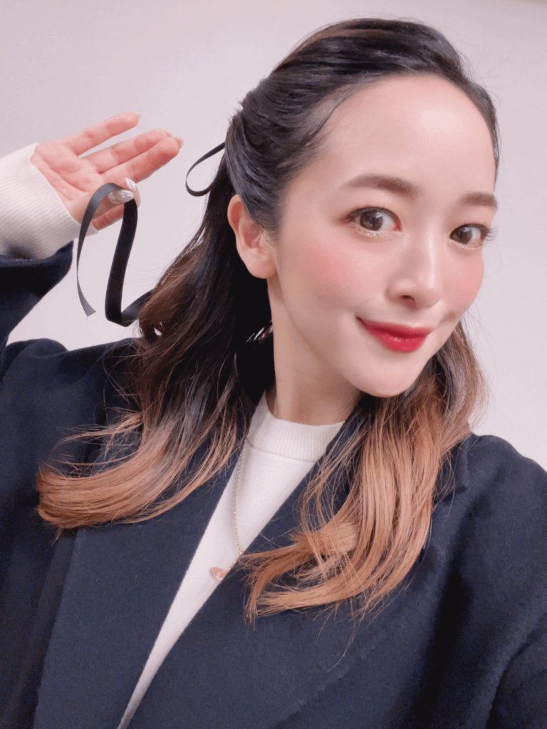 Han Megumi with a Ribbon in Her Hair - Alo Japan All About Japan