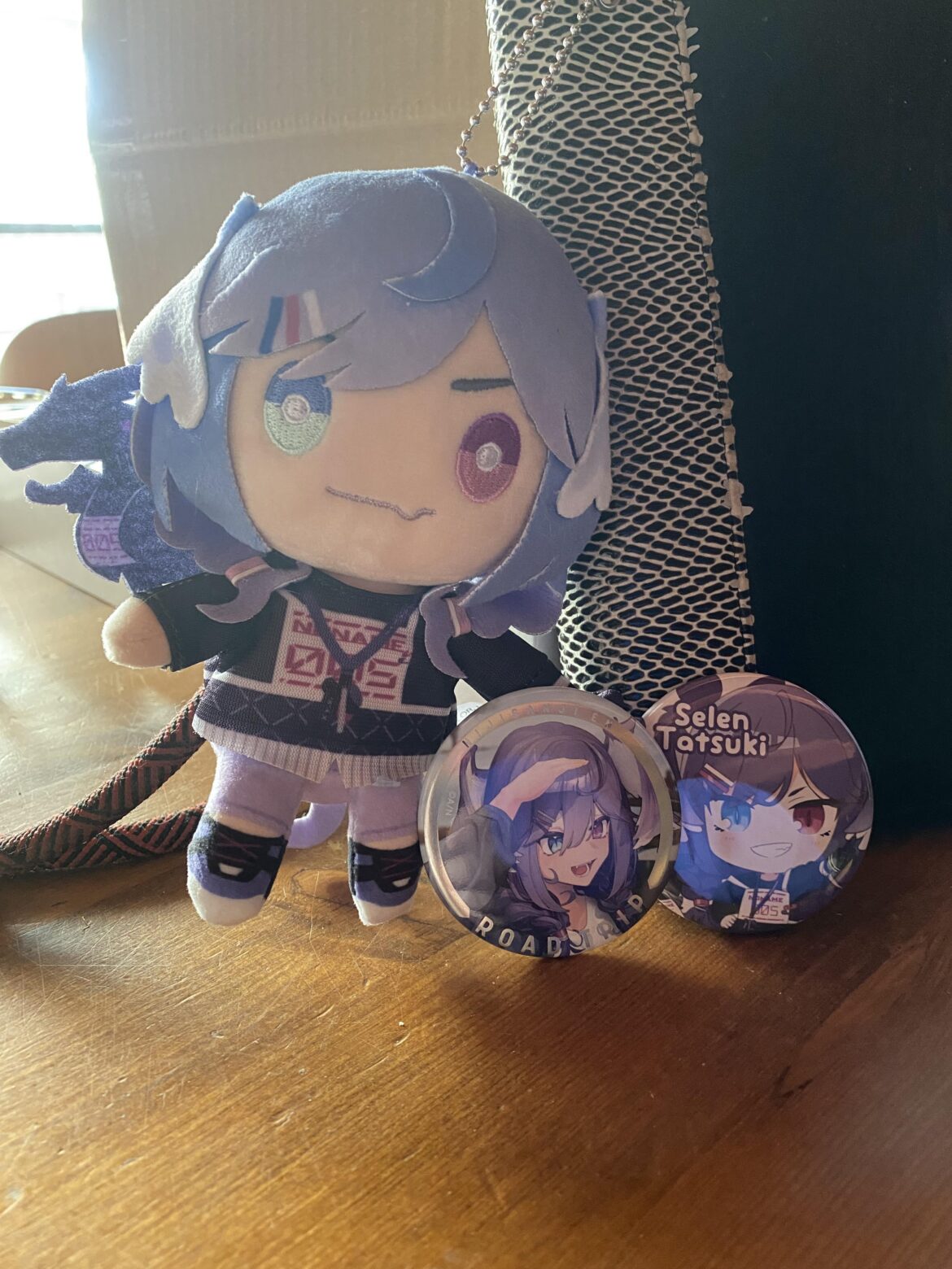Nijisanji removed all of the Selen Merchandise from their store.