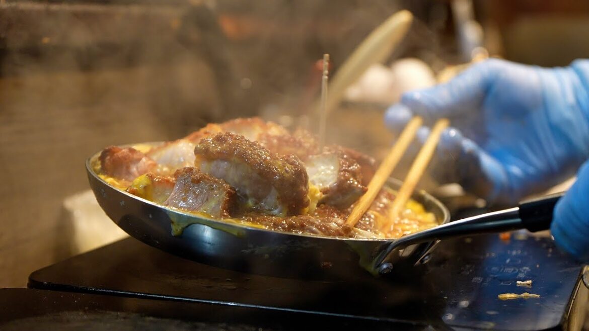 カツ丼1日200食!カウンター9席の細い店内にドカンと客が入る!【神戸三宮・とんかつ七兵衛】 カツ丼1日200食!カウンター9席の細い店内にドカンと客が入る!【神戸三宮・とんかつ七兵衛】