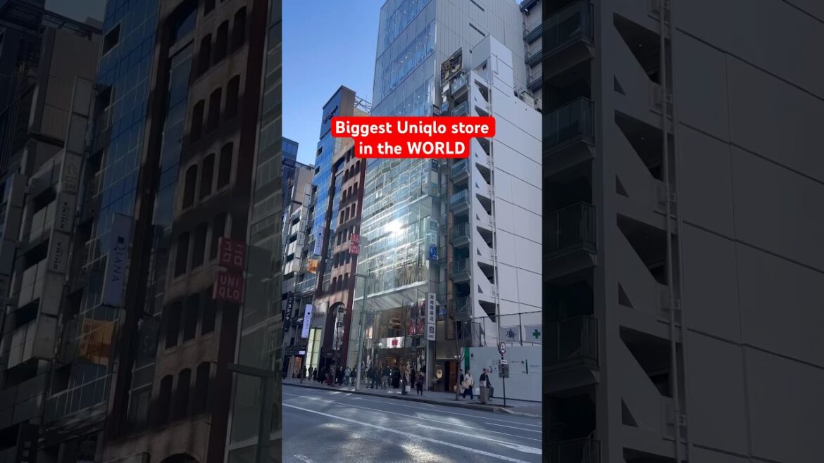 We went to the BIGGEST Uniqlo store in the world! #uniqlo #travelshorts #travel