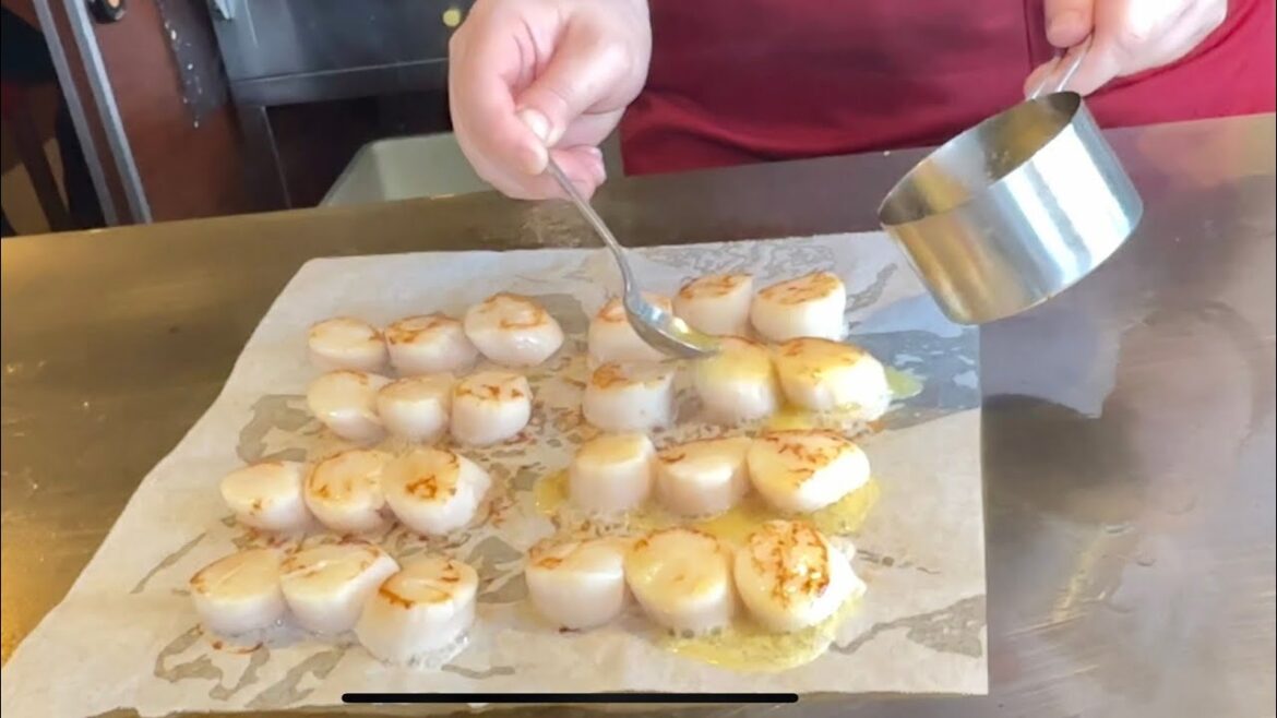 Du lịch Nhật Bản mùa hoa Anh Đào 2024: thưởng thức bữa ăn được chế biến tại bàn kiểu Nhật Teppanyaki Du lịch Nhật Bản mùa hoa Anh Đào 2024: thưởng thức bữa ăn được chế biến tại bàn kiểu Nhật Teppanyaki