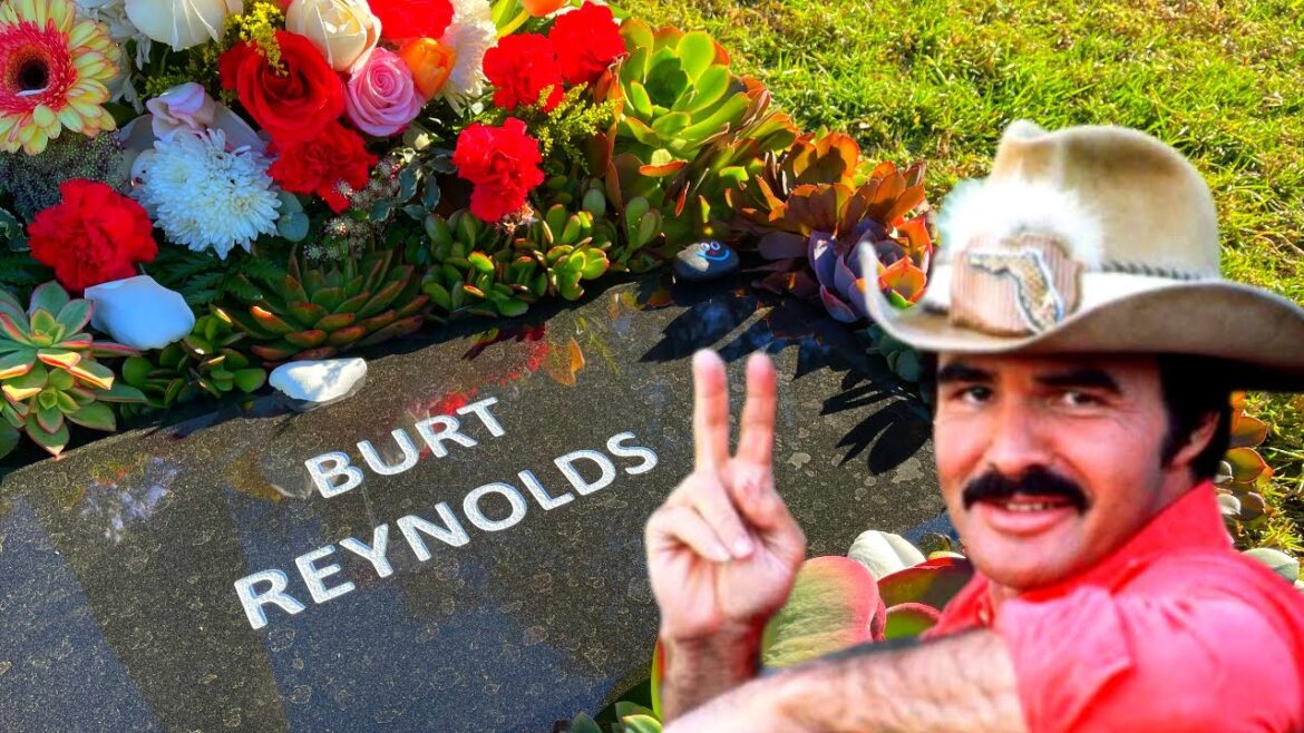 Famous Graves - BURT REYNOLDS New Gravesite At Hollywood Forever Cemetery