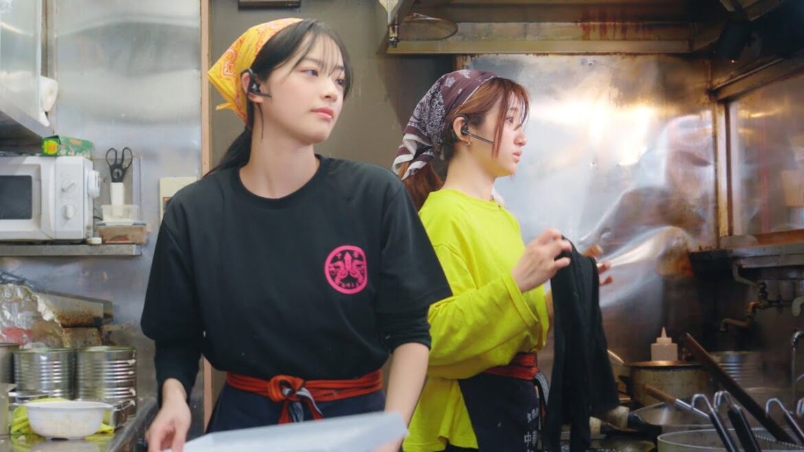 A moving story! Two beautiful college students run a Chinese restaurant in Japan. 中華 東東 とんとん A moving story! Two beautiful college students run a Chinese restaurant in Japan. 中華 東東 とんとん