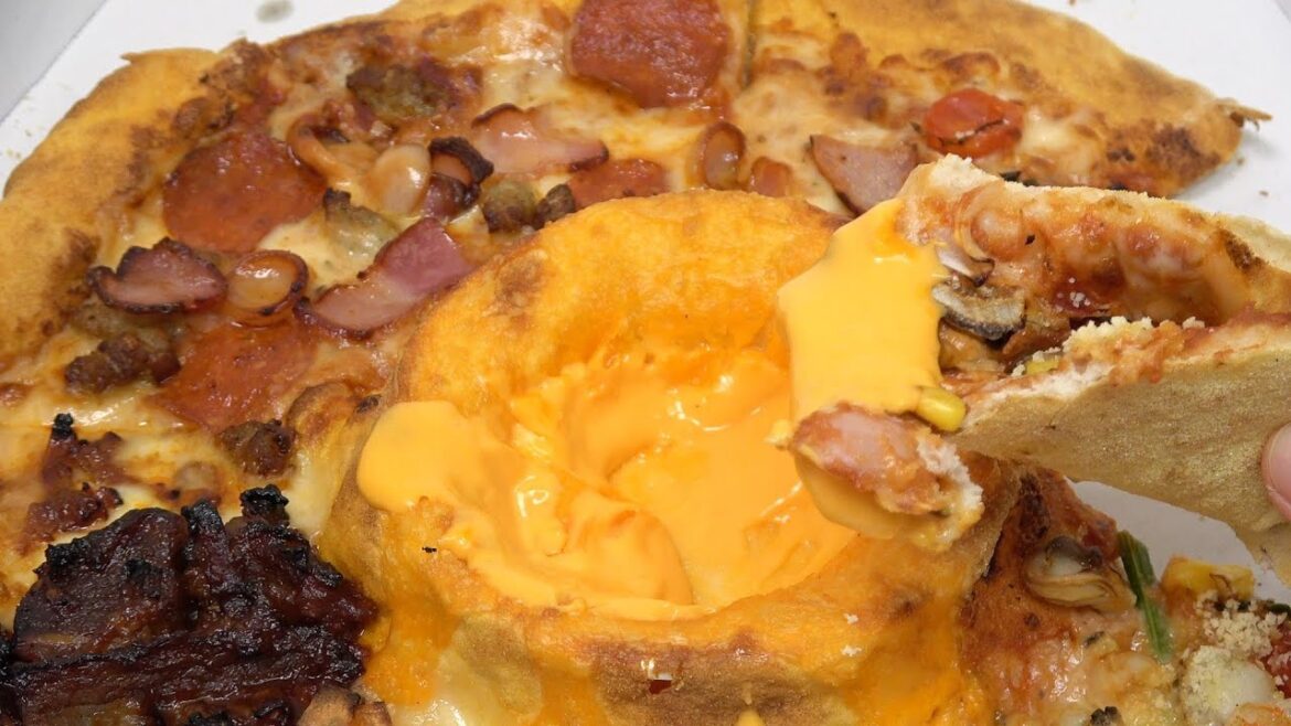 Cheese Volcano! Domino’s Pizza Japan Cheese Volcano! Domino's Pizza Japan