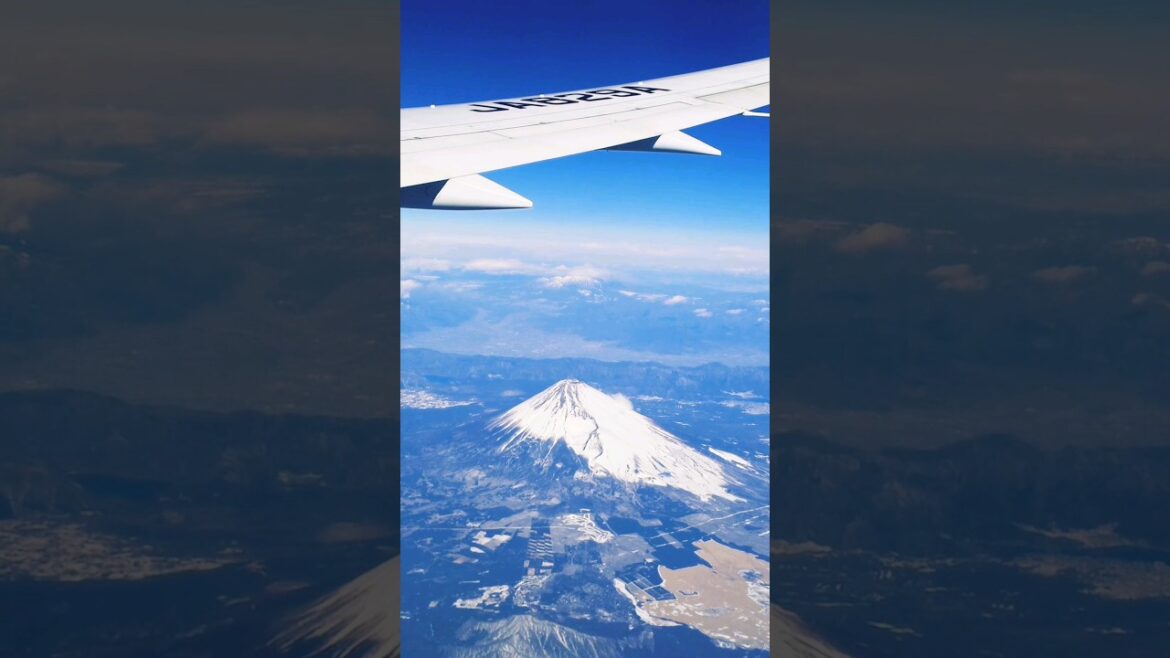 Mount Fuji Flyover, Japan 🇯🇵 Mount Fuji Flyover, Japan 🇯🇵