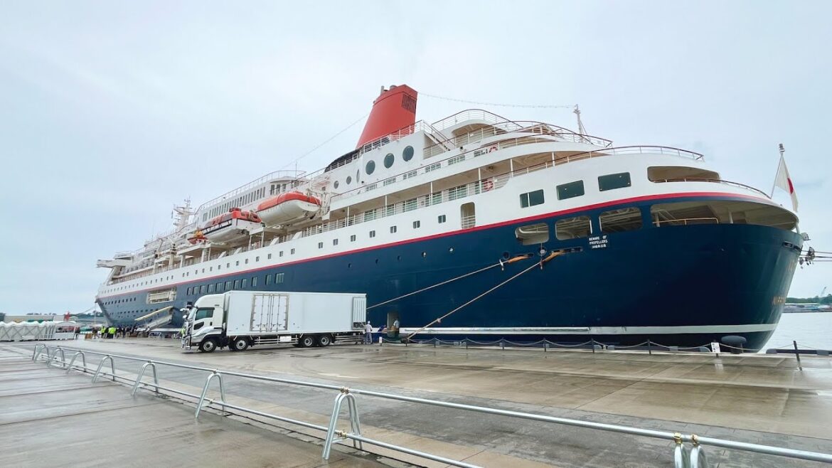 Episode 2 | Two Nights on Japan’s Small & Luxurious Cruise Ship