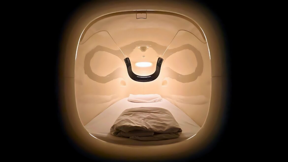 Staying at Japan's Budget CAPSULE HOTEL / 9h Nine Hours Sendai