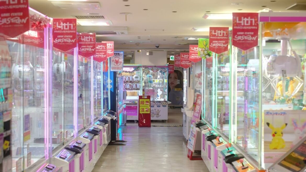 Exploring Japan with CampNiku Part 2 (ENG CC)