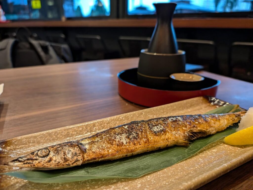 How to eat sanma properly...