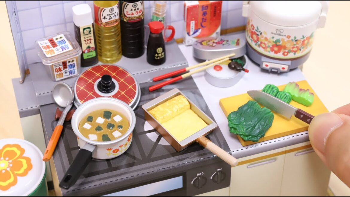 Miniature Nostalgic Japanese Kitchen Re-ment Petit Sample Series Home-cooked meals