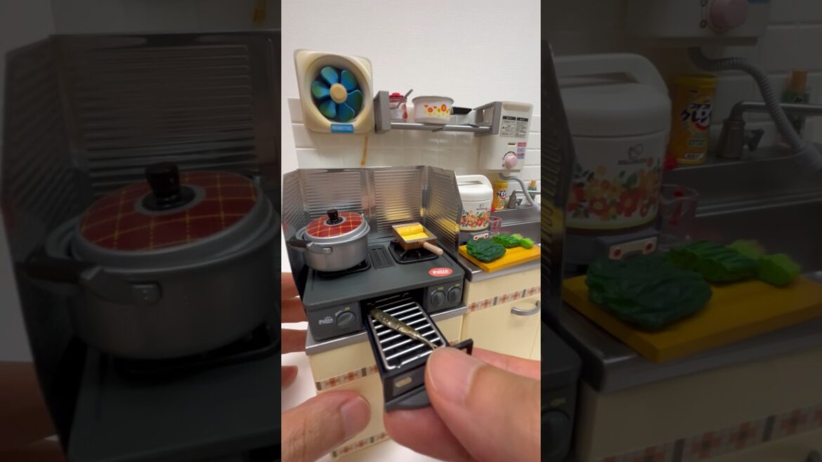 Miniature Japanese Nostalgic Kitchen with Home-cooked meals Re-ment #shorts Miniature Japanese Nostalgic Kitchen with Home-cooked meals Re-ment #shorts