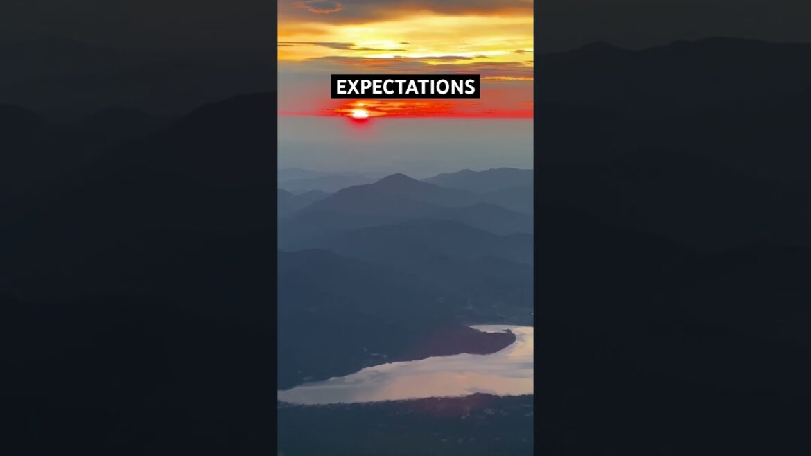 Climbing Mount Fuji - Expectations VS Reality