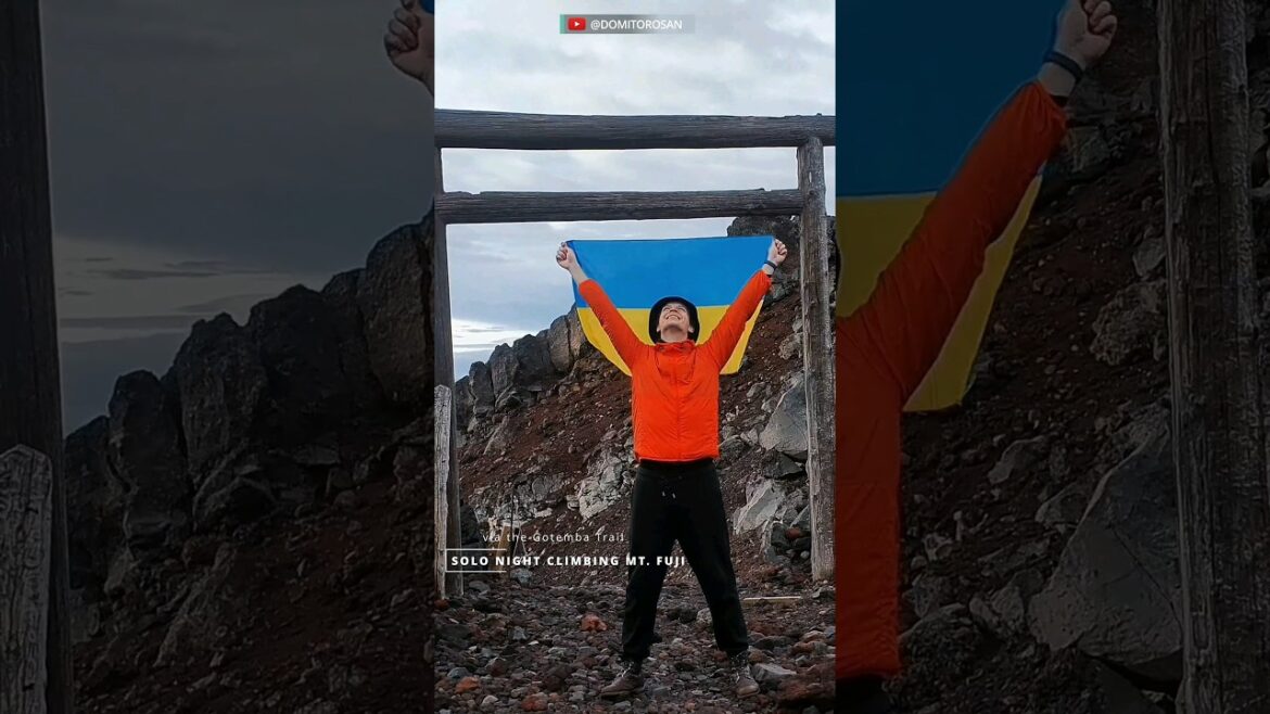 SOLO NIGHT CLIMBING FUJI via the Gotemba Trail ✨️ #japan #tokyo #fuji #climbing #hiking #日本 #東京 #富士山 SOLO NIGHT CLIMBING FUJI via the Gotemba Trail ✨️ #japan #tokyo #fuji #climbing #hiking #日本 #東京 #富士山