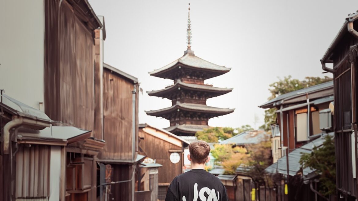 We Found The Most Beautiful Temple In Japan | Kyoto vlog | Osaka street food and more! We Found The Most Beautiful Temple In Japan | Kyoto vlog | Osaka street food and more!