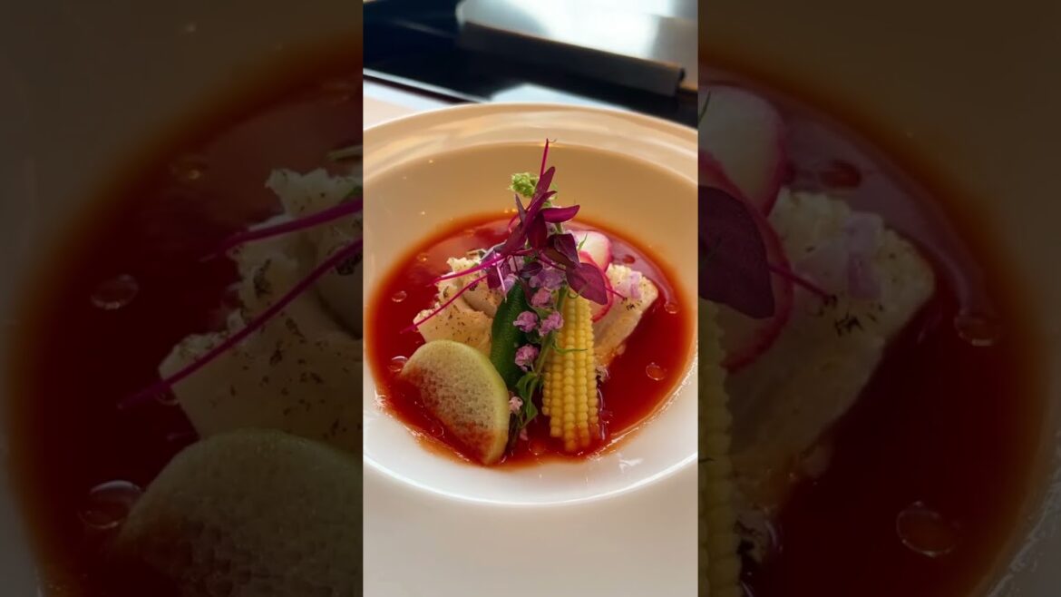 Lunch with a view of #OsakaCastle