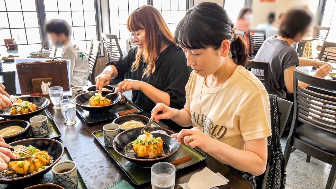 入店→全員同じ注文。驚異的な人気を誇る淡路島の爆売れうどん店に密着丨Tempura and Udon Restaurant : Japanese style