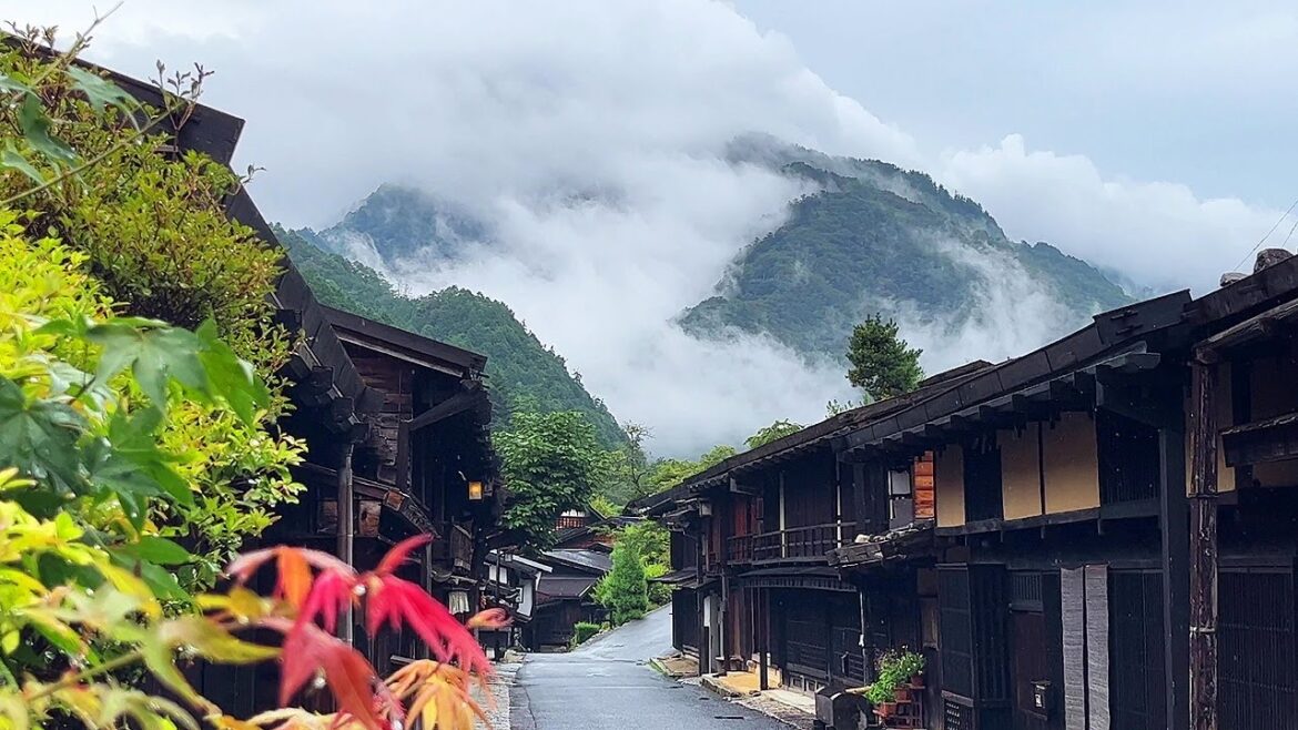Tsumago Jyuku from Nagiso Station