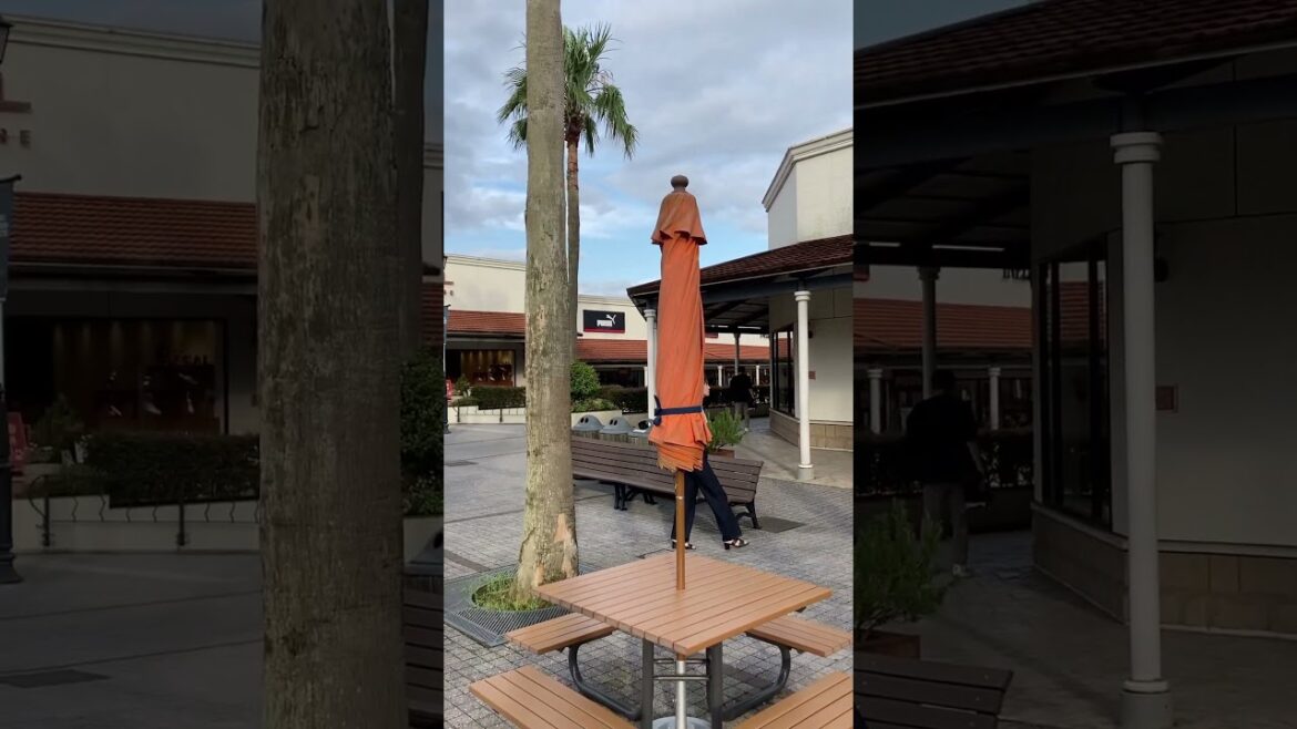 The Tosu Outlet Mall has over 170 specialty shops to choose from.